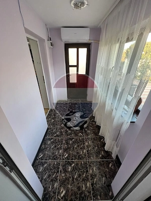 Casă renovata,cu teren generos in Grebanu-Buzau - imagine 10
