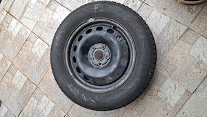Vand 4 jante + cauciucuri Debica de iarna 215/60R16 + capace