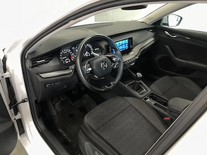 Skoda Octavia - imagine 5