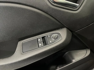 Renault Clio - imagine 18
