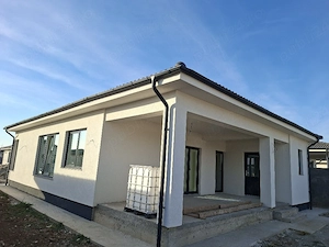 Persoană fizică vând casă nouă cu planșeu de beton în Santandrei Oradea Bihor 