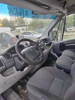 Vând Peugeot Boxer 