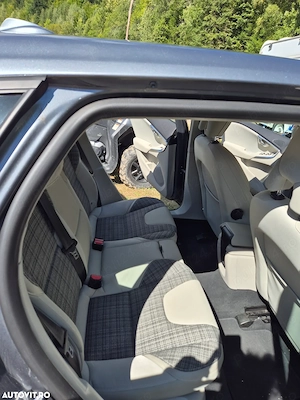 Autoturism volvo v40