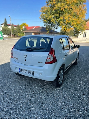 dacia sandero  - imagine 4
