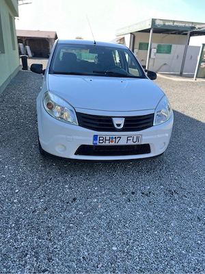 dacia sandero  - imagine 2