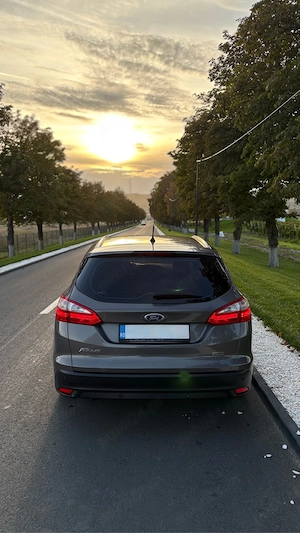 Ford Focus 2012 1.6 TDCi - imagine 5