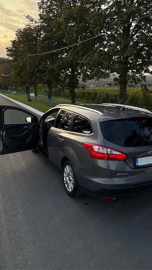 Ford Focus 2012 1.6 TDCi - imagine 4