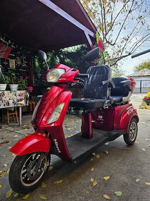 Disponibil motociclu electric  - imagine 3