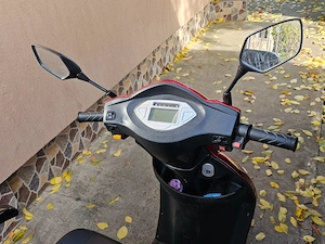 Disponibil motociclu electric  - imagine 5