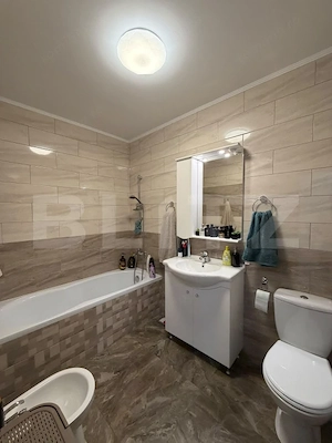 Apartament 2 camere, 50 mp, zona Porii  - imagine 13