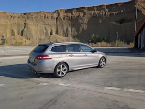 Vand autoturism peugeot 308 sw gt-line edition in perfectă stare de functionare - imagine 3