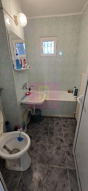 Apartament cu 3 camere de vanzare in Campina, parter - imagine 14