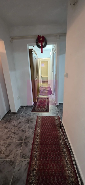 Apartament cu 3 camere de vanzare in Campina, parter - imagine 17