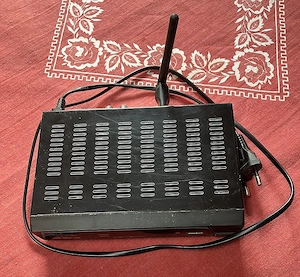 Receptor satelit pentru linie CCcam