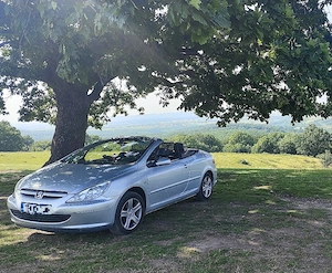 Peugeot 307cc decapotabila din 2005, motor benzina 2.0 136CP