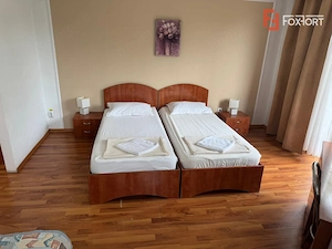 Pensiune de vanzare 16 camere, 600 mp - zona Mehala - Potential de extindere - imagine 2