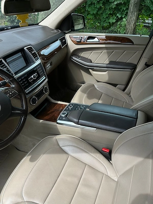 Mercedes GL350 4Matic 7G Tronic Pachet AMG - imagine 7