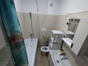 Inchiriez apartament cu doua camere și un loc de parcare  - imagine 3