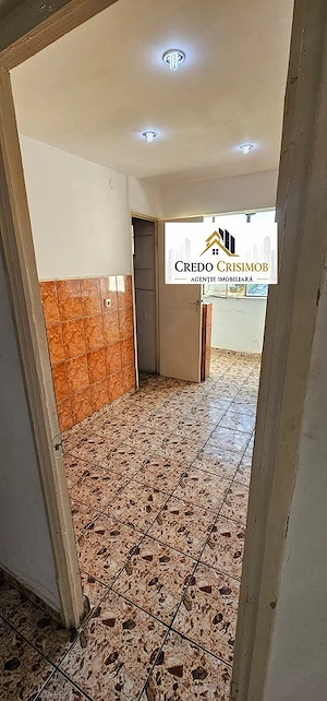 Vand apartament 2 cam cf 1 decomandat etajul 3 zona Lunca - imagine 11