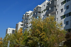 Apartament decomandat 5 camere Bl. Iuliu Maniu la 15 min Metrou - imagine 4