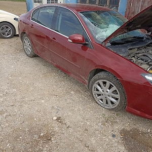 dezmembrez Renault laguna 3  - imagine 8