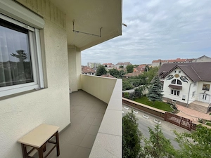 Apartament 3 camere | decomandat | 2 bai | etaj 3 | lacu rosu | proprietar - imagine 7