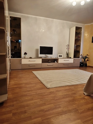 Apartament 1 cameră 43 mp, mobilat, Micro17 - imagine 2
