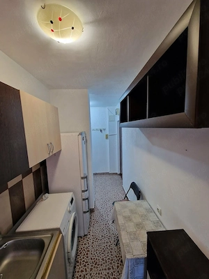Apartament 1 camera decomandat etaj 4  Liviu Rebreanu, aproape de Piata Doina  amenajat mobilat util - imagine 2