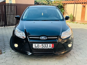 Ford Focus Hatchback-1.6 benzina clasic-2011-Impecabila-Import Germania - imagine 8