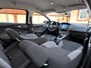 Ford Focus Hatchback-1.6 benzina clasic-2011-Impecabila-Import Germania - imagine 7