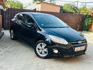 Ford Focus Hatchback-1.6 benzina clasic-2011-Impecabila-Import Germania - imagine 2