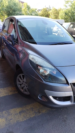 Vand Renault Scenic 2010 , 1.9 DCI , 5 locuri 