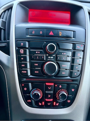 Opel Astra j 2011 benzina euro5 - imagine 8