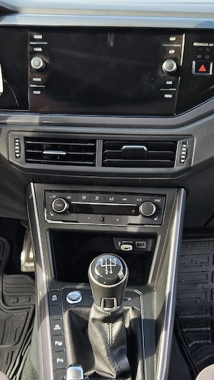 Volkswagen Polo 1,6 TDI SCR  - imagine 4