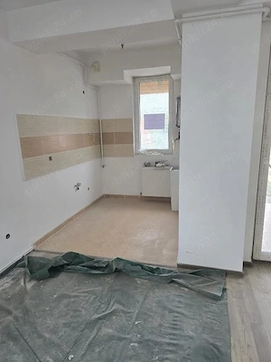De vanzare 2 camere in bloc NOU in Tractoru cu parcare inclusa - imagine 3
