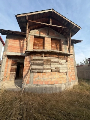 Casa P+M la rosu, 95 mp, 300 mp teren, zona Brestei/str. Fulger - imagine 2