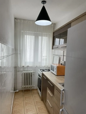 2 cam centrala proprie etaj 2 zona Take Ionescu - imagine 3