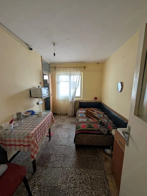 Apartament 2 camere, decomandat - zonă centrală - imagine 4