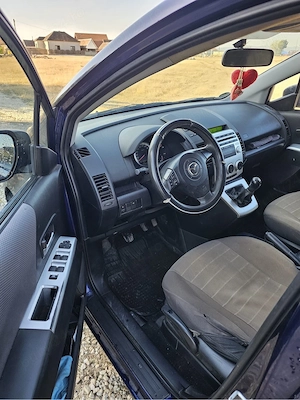 Mazda 5 cu 7 locuri