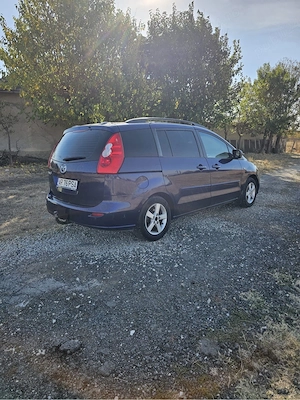 Mazda 5 cu 7 locuri - imagine 5