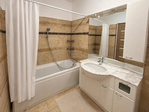 Apartament 3 camere decomandat etaj 1 ,zona Porii - imagine 10
