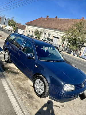 Vând Golf Volkswagen 