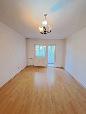 Apartament 4 camere, zona Vlaicu, Lebada, etaj 3