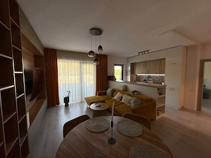 Apartament doua camere cu loc de parcare, bloc nou, zona Centrala - imagine 2