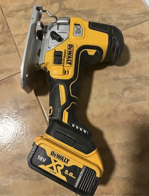 fierastra pendular deWALT