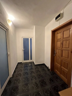 De vanzare apartament 3 c in Racadau la intrare, etaj intermediar - imagine 13
