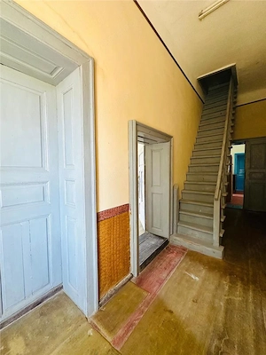 DE VANZARE CONAC  CU TEREN 8330  MP ZONA MELINESTI LA 20 KM CRAIOVA  DOLJ - imagine 9