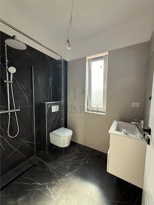 Apartament spa #539;ios cu 3 camere  #537;i teras #259; generoas #259; | Mo #537;ni #539;a - imagine 3