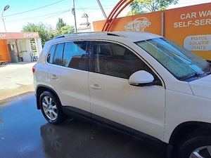De vânzare: Volkswagen Tiguan 2.0 TDI Automat   2011, 140 cp  - imagine 3