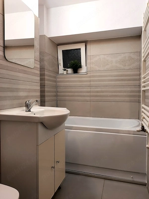 Vand  apartament  ultracentral 4 camere - imagine 4